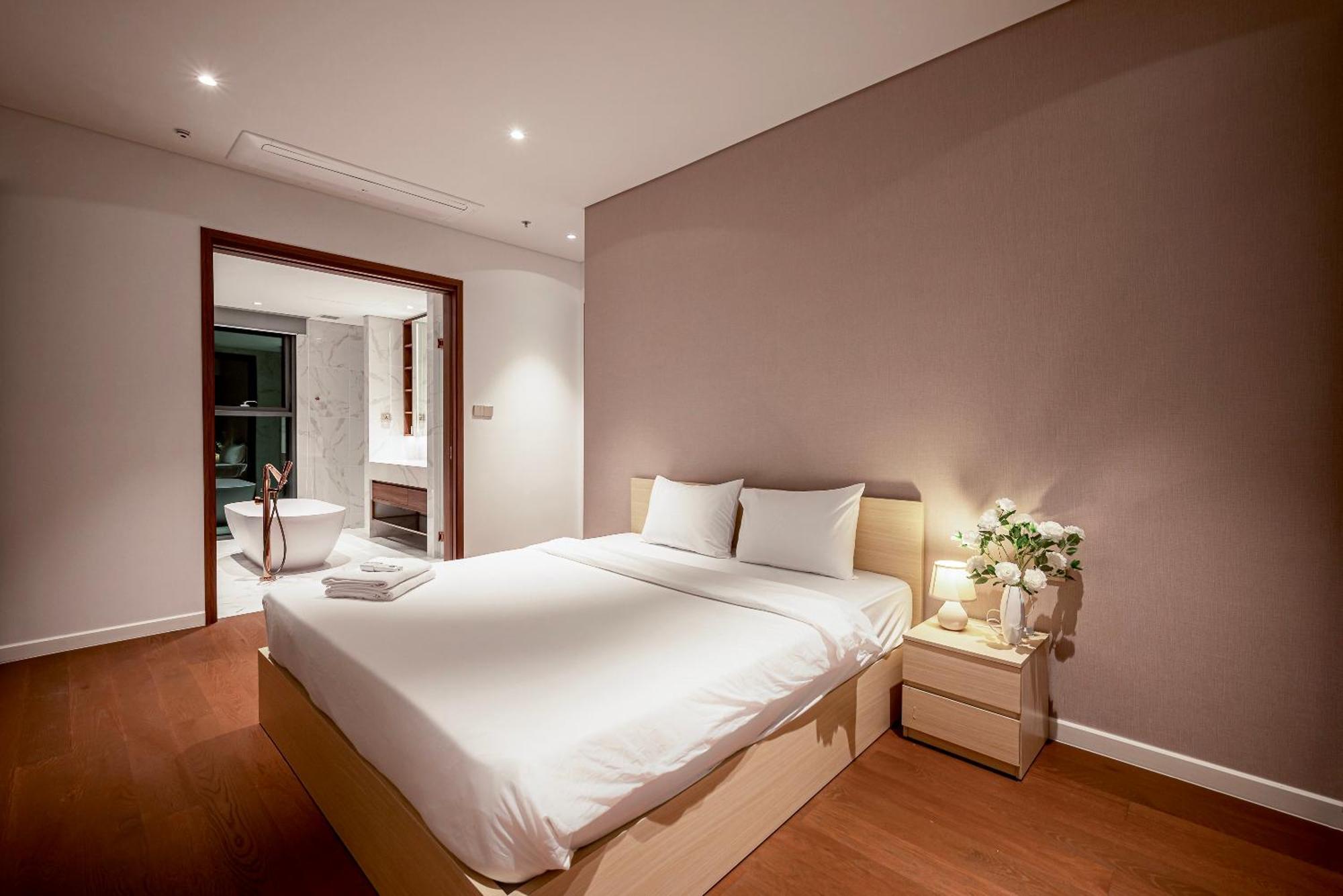 Saigon The Metropole - Residences Complex - By Svillage "Escape To Perfection" Ho Si Minh-város Kültér fotó
